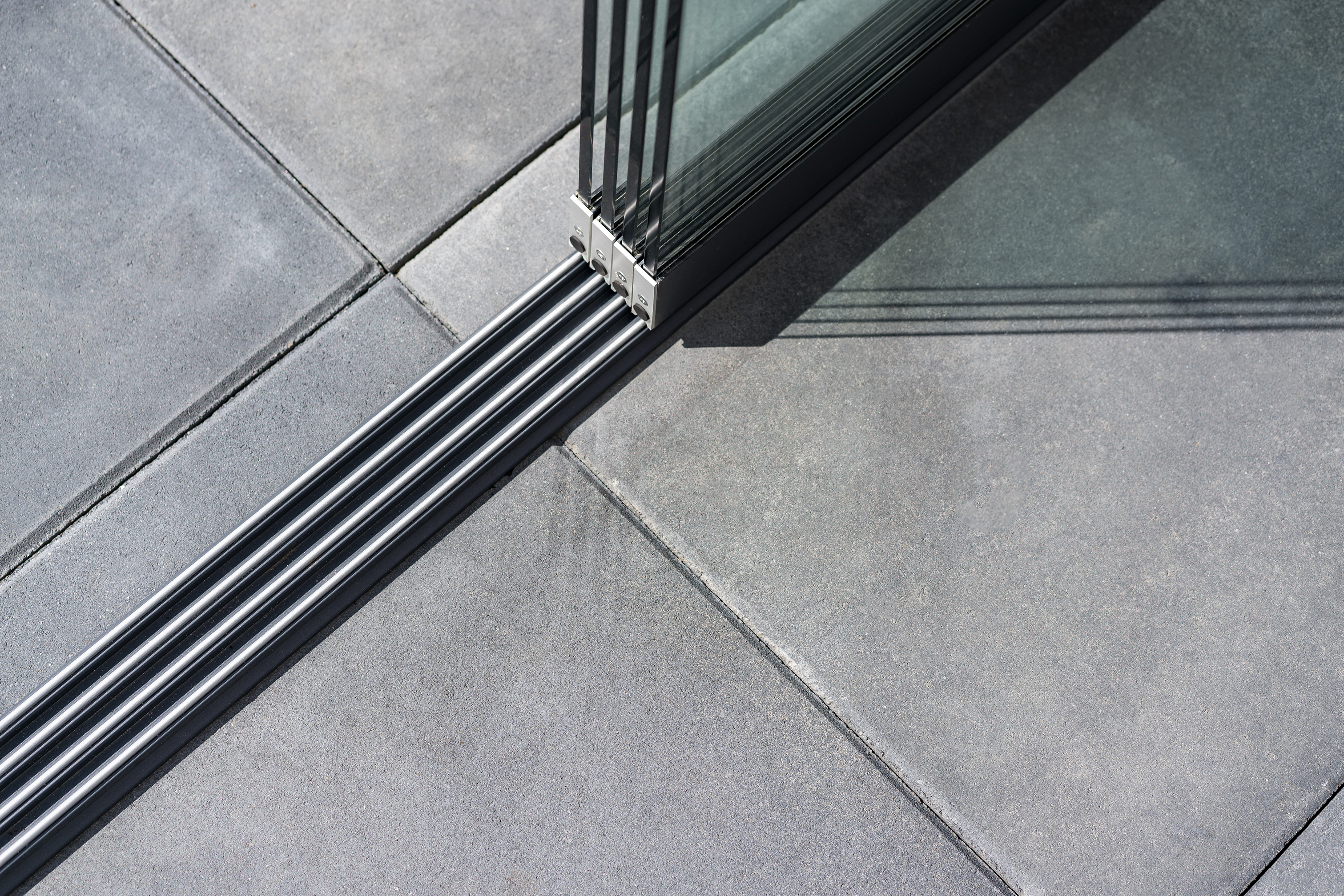 Glazen schuifwand Cube